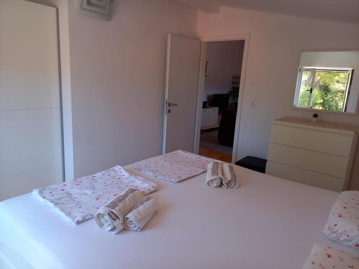 Apartman Marina Sa Parkingom Jelsa  Zewnętrze zdjęcie