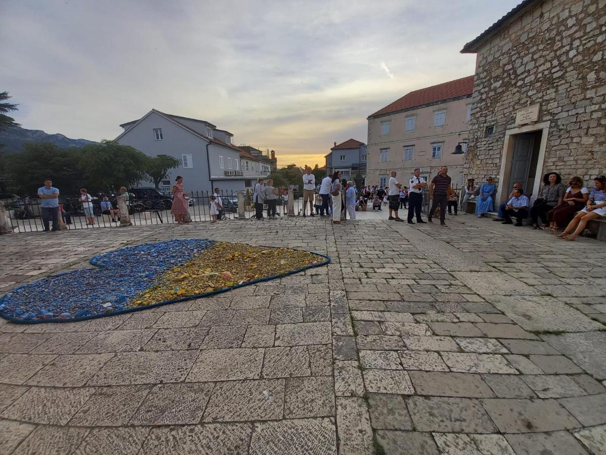 Apartman Marina Sa Parkingom Jelsa  Zewnętrze zdjęcie